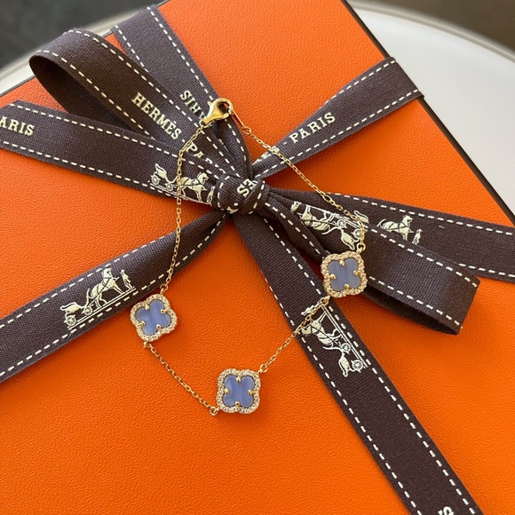 Jewelry - New CLOVER Bracelet 18K Gold Plated Sterling Silver